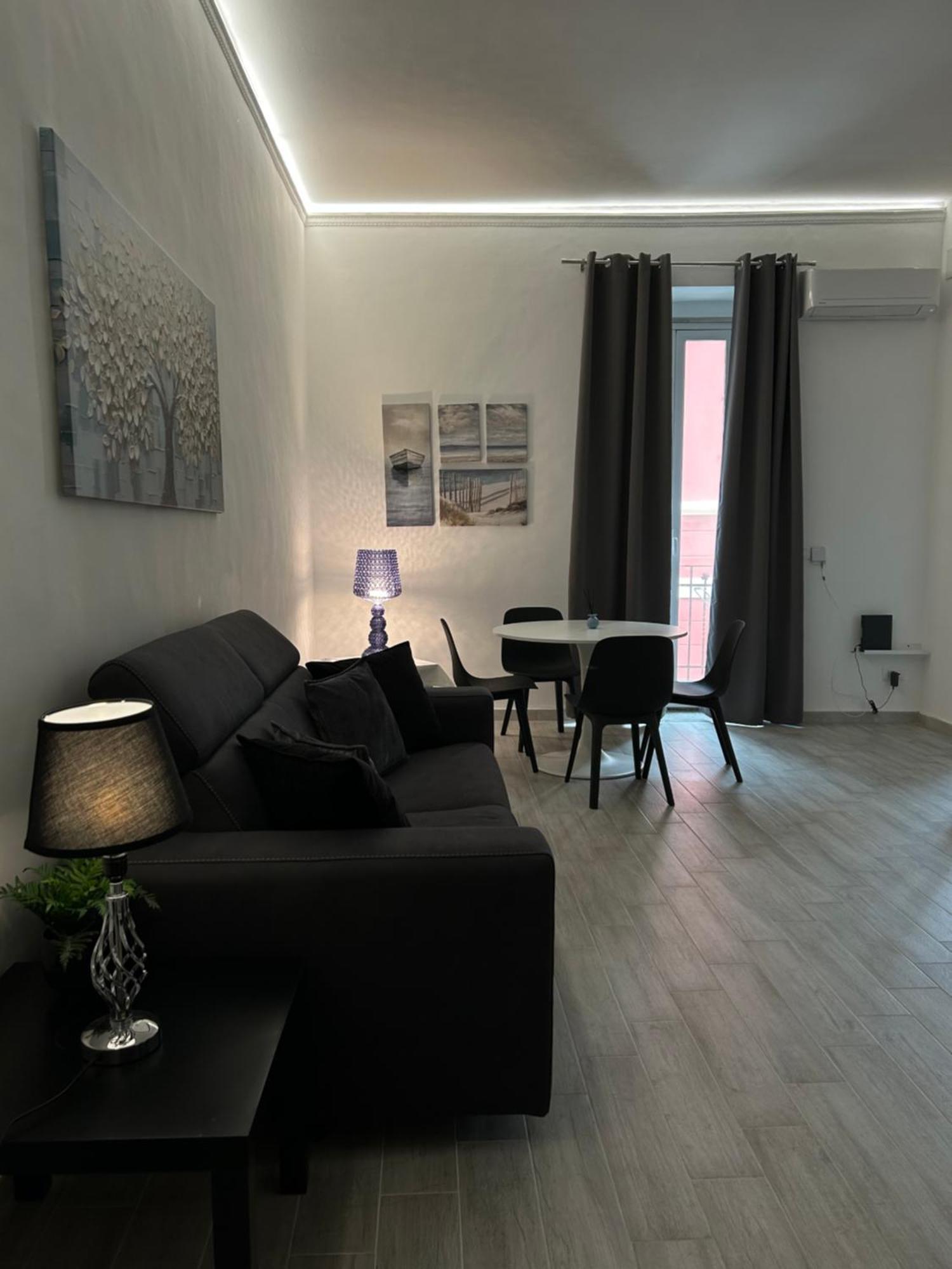 La Casa Di Maar Apartment Бари Екстериор снимка